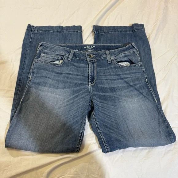 Ariat Women’s Denim Trousers — Blue Jeans size 33R - Picture 11 of 13